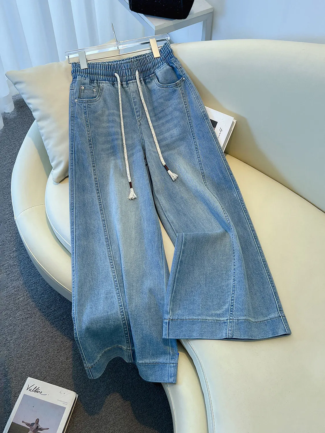 Summer Thin Wide Leg Jeans Women's Loose Elastic Waist Slimming Straight Cut Trousers High Waist Distressed Medium Soft Denim
Summer Thin Wide Leg Jeans Women's Loose Elastic Waist Slimming Straight Cut Trousers High Waist Distressed Medium Soft Denim