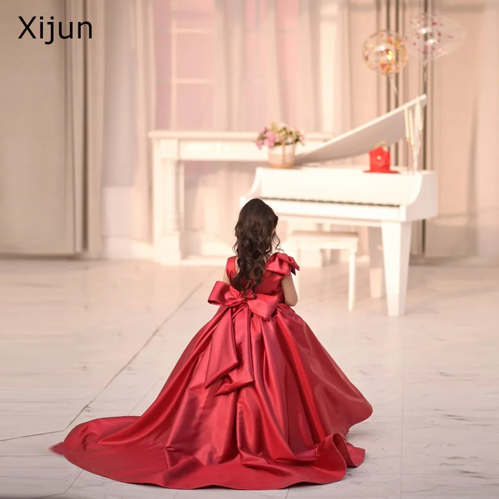Классические красные атласные платья Xijun для девочек с бантом на спине, свадебные и праздничные платья для детей, без рукавов, бальные платья для девочек в стиле Дубай, на заказ
Классические красные атласные платья Xijun для девочек с бантом на спине, свадебные и праздничные платья для детей, без рукавов, бальные платья для девочек в стиле Дубай, на заказ
