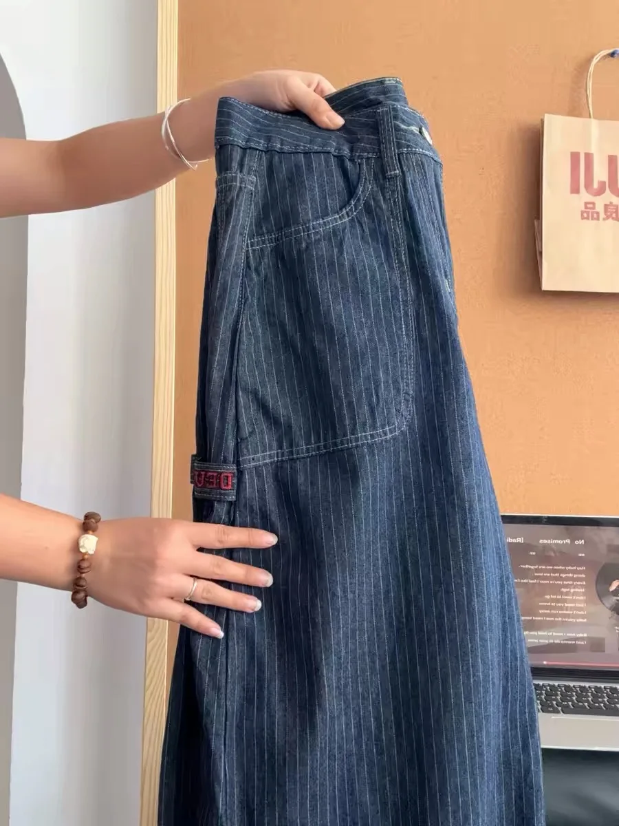 Retro High Street Wide Leg Workwear Jeans Trendy Brand Women's BF Lazy Knife Long Pants Blue Stripes Embroidery Letter Design
Retro High Street Wide Leg Workwear Jeans Trendy Brand Women's BF Lazy Knife Long Pants Blue Stripes Embroidery Letter Design