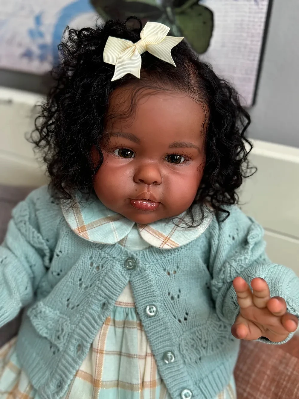 FBBD Индивидуальная ограниченная поставка 22 дюйма Reborn Baby Ellie с укорененными волосами ручной работы Темная кожа Африканская девушка с различным платьем
FBBD Индивидуальная ограниченная поставка 22 дюйма Reborn Baby Ellie с укорененными волосами ручной работы Темная кожа Африканская девушка с различным платьем