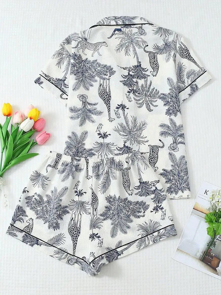 2-Piece Women Pajama Set With Palm Tree Leopard Print Short Sleeve Top And Bowknot Shorts
2-Piece Women Pajama Set With Palm Tree Leopard Print Short Sleeve Top And Bowknot Shorts