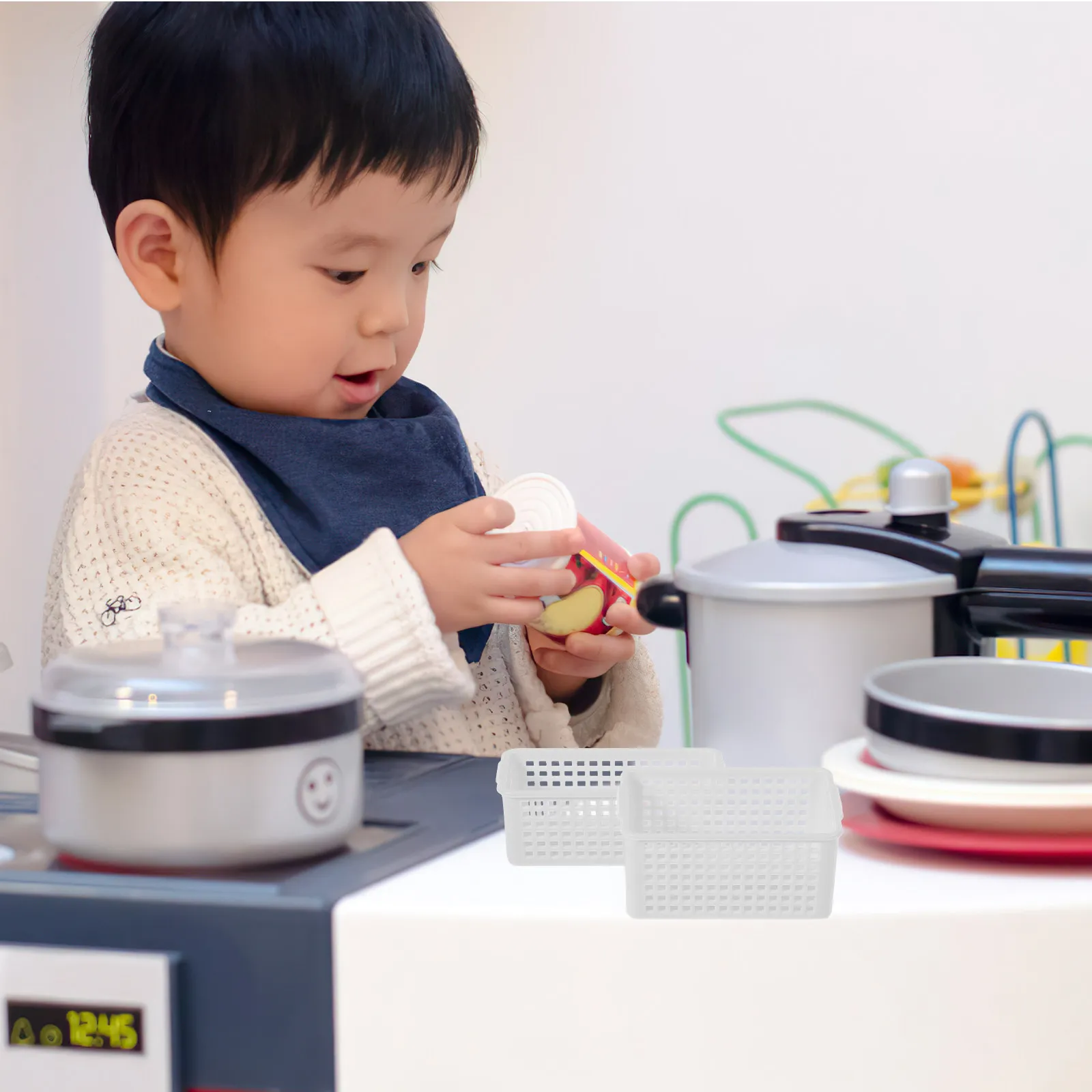 2Pcs Mini Storage Basket Durable ABS Material Lightweight for Kids Mini House Layout Prop Educational Miniature Accessories
2Pcs Mini Storage Basket Durable ABS Material Lightweight for Kids Mini House Layout Prop Educational Miniature Accessories