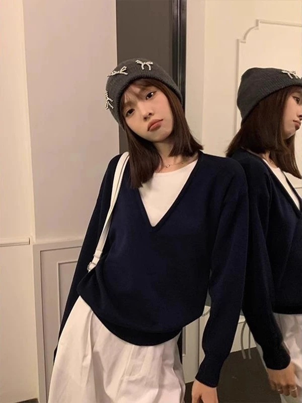 plus Size 300 Pounds V-Neck Long Sleeve Knitwear Women's Autumn Winter Loose Slimming Top Korean Design Casual Fashion
plus Size 300 Pounds V-Neck Long Sleeve Knitwear Women's Autumn Winter Loose Slimming Top Korean Design Casual Fashion