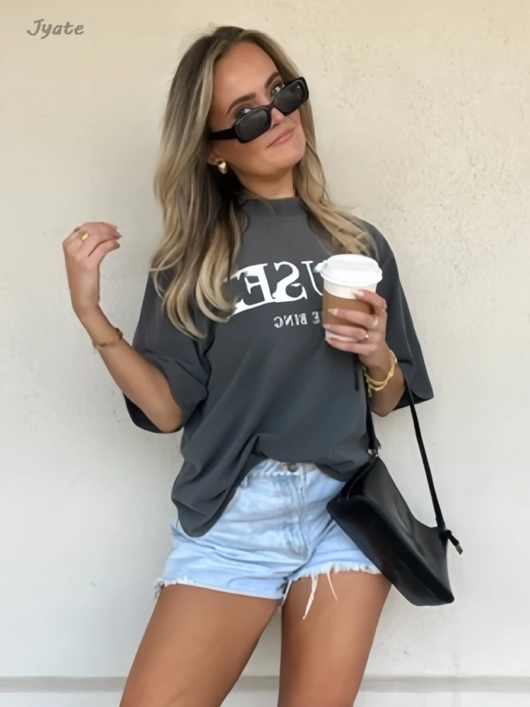MUSE Letter Printed Short Sleeve Summer T-shirts Cotton Round Neck Loose Casual Cotton Tees Black Grey Retro Luxury Tops Women
MUSE Letter Printed Short Sleeve Summer T-shirts Cotton Round Neck Loose Casual Cotton Tees Black Grey Retro Luxury Tops Women