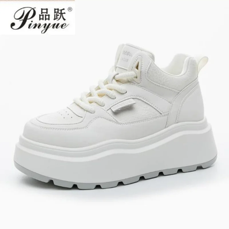 New White Genuine Leather Women's Casual Woman Vulcanize Sneakers Breathable Sport Walking Platform Running Shoes 35-40
New White Genuine Leather Women's Casual Woman Vulcanize Sneakers Breathable Sport Walking Platform Running Shoes 35-40