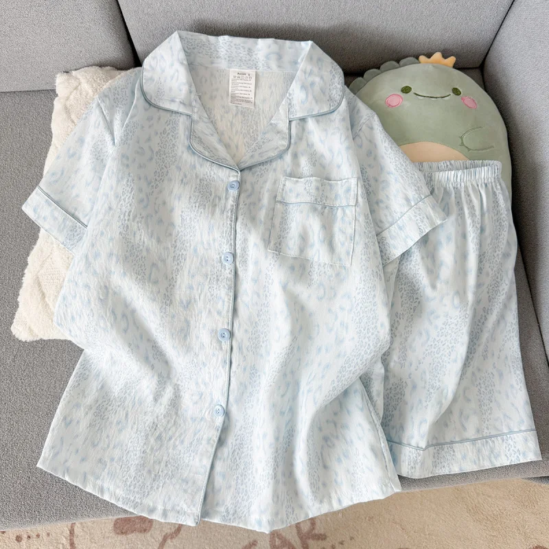 Summer Women's Printed Pajama Set V-neck Top and Shorts 2-piece Set, Casual and Comfortable Home Set, Can be worn externally
Summer Women's Printed Pajama Set V-neck Top and Shorts 2-piece Set, Casual and Comfortable Home Set, Can be worn externally
