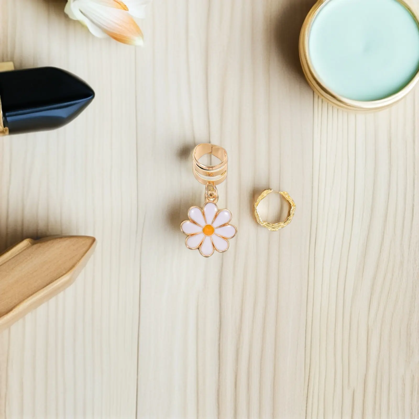 135 шт. Элегантные заколки для волос в виде цветов ромашки, минималистичный дизайн для повседневного использования и особых случаев
135 шт. Элегантные заколки для волос в виде цветов ромашки, минималистичный дизайн для повседневного использования и особых случаев