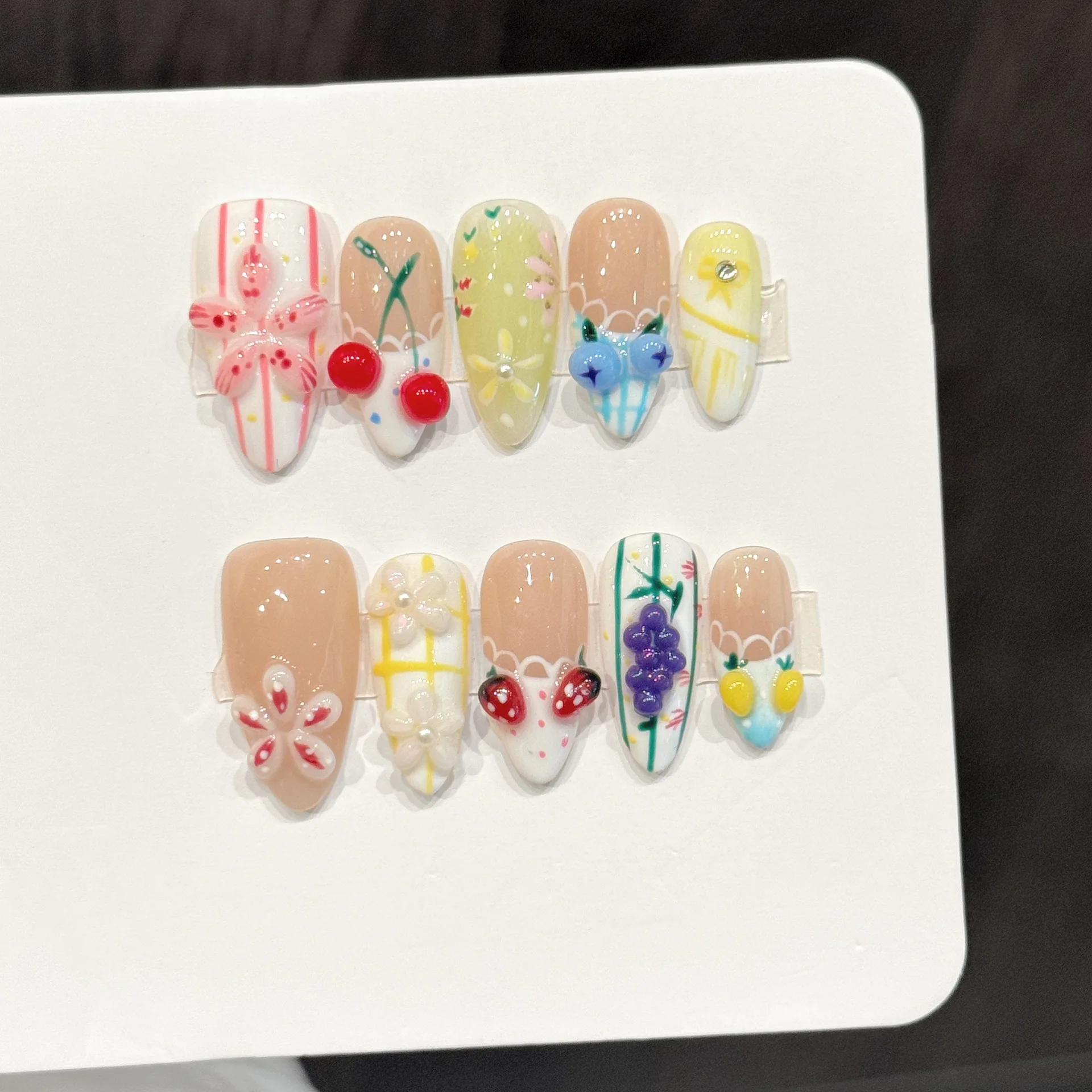 10pcs Relief Fruits Handmade Press On Nails 3D Flower Cherry Blueberry Designs False Nails Fresh Plaid French Almond Fake Nail
10pcs Relief Fruits Handmade Press On Nails 3D Flower Cherry Blueberry Designs False Nails Fresh Plaid French Almond Fake Nail