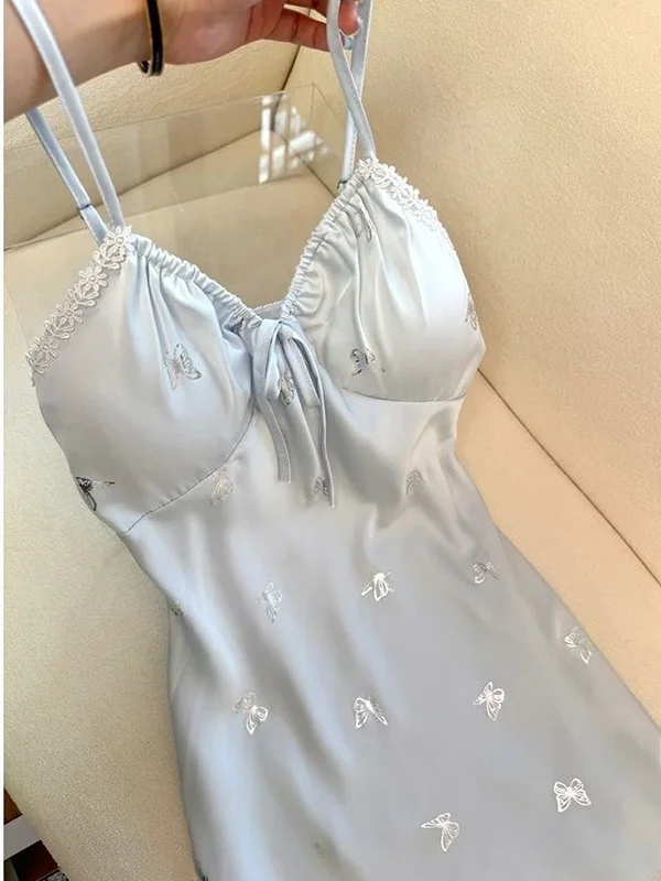 Ice Silk Slim Fit Sleepwear Dress with Chest Pad Women's Summer Sexy Sweet Home Clothes Skirt Breathable Comfortable Polyester
Ice Silk Slim Fit Sleepwear Dress with Chest Pad Women's Summer Sexy Sweet Home Clothes Skirt Breathable Comfortable Polyester