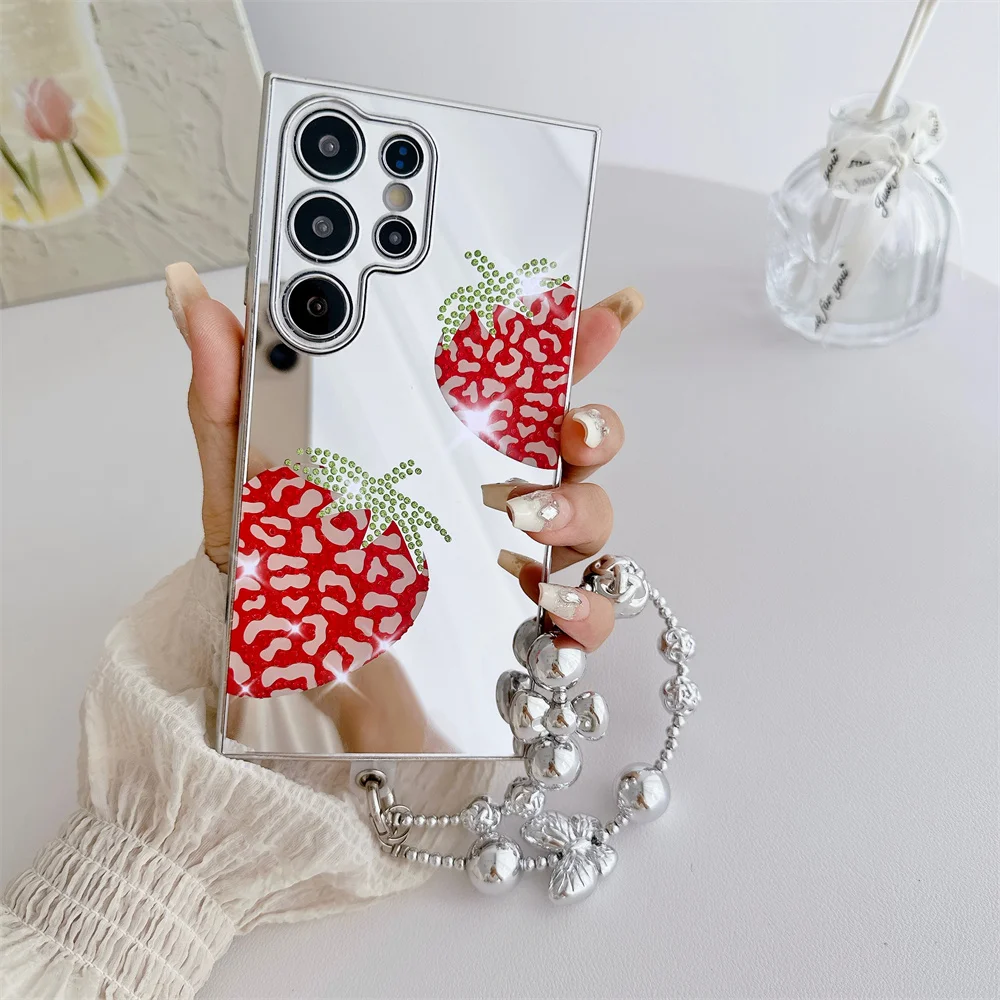TYBOMB Luxury Stylish Wrist Strap Make Up Mirror Case for Galaxy S24 Ultra S23 Ultra S22 Ultra Girl Fancy Fashion Phone Cover
TYBOMB Luxury Stylish Wrist Strap Make Up Mirror Case for Galaxy S24 Ultra S23 Ultra S22 Ultra Girl Fancy Fashion Phone Cover