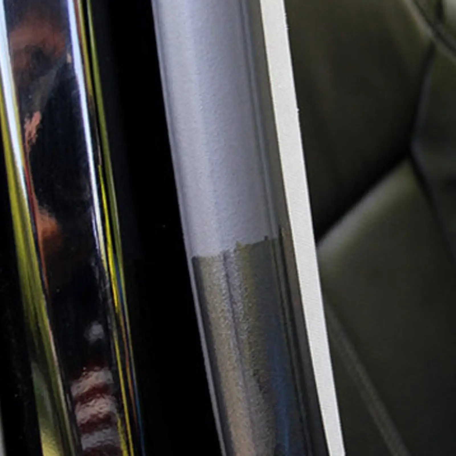 Реставратор отделки автомобильный 120 мл быстрый универсальный долговечный инструмент для детализации автомобильный пятновыводитель для дверей приборной панели грузовика
Реставратор отделки автомобильный 120 мл быстрый универсальный долговечный инструмент для детализации автомобильный пятновыводитель для дверей приборной панели грузовика