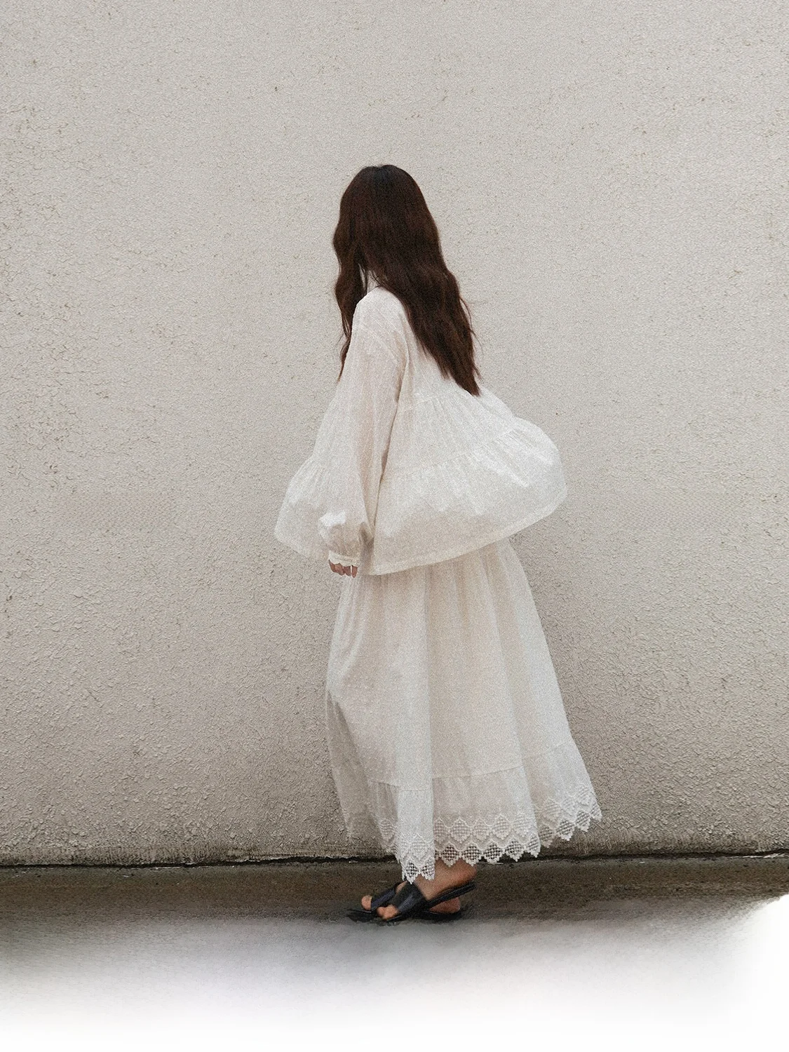 JINGU 407 New Cloud Rum Style Lace Trim Shirt Half Skirt Women's Loose Fit Long Sleeve Cotton Breathable Spring Fashion
JINGU 407 New Cloud Rum Style Lace Trim Shirt Half Skirt Women's Loose Fit Long Sleeve Cotton Breathable Spring Fashion