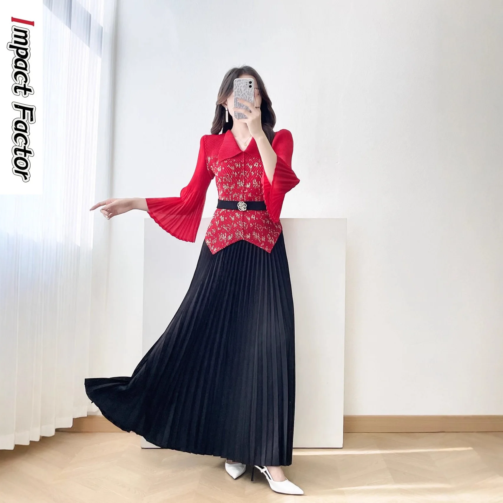 2025 Miyake Pleated Printed Top + Wide Loose Pleated Skirt Two-piece Sets Women's Autumn and Winter New Set
2025 Miyake Pleated Printed Top + Wide Loose Pleated Skirt Two-piece Sets Women's Autumn and Winter New Set