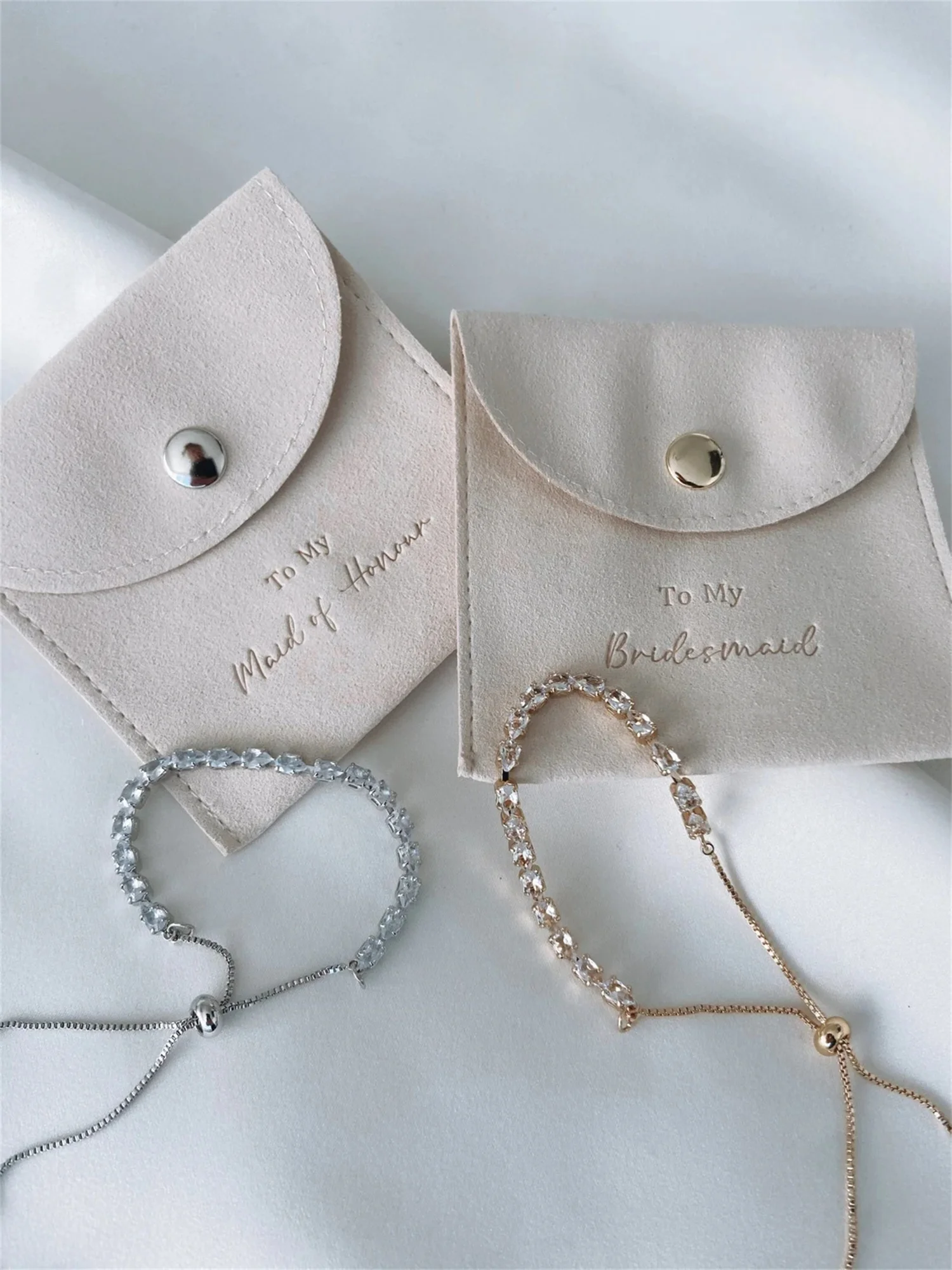 Bridesmaid bracelet maid of honour jewellery pouch bridal gift bracelet silver necklace gold diamond bracelet bridesmaid jewelle
Bridesmaid bracelet maid of honour jewellery pouch bridal gift bracelet silver necklace gold diamond bracelet bridesmaid jewelle