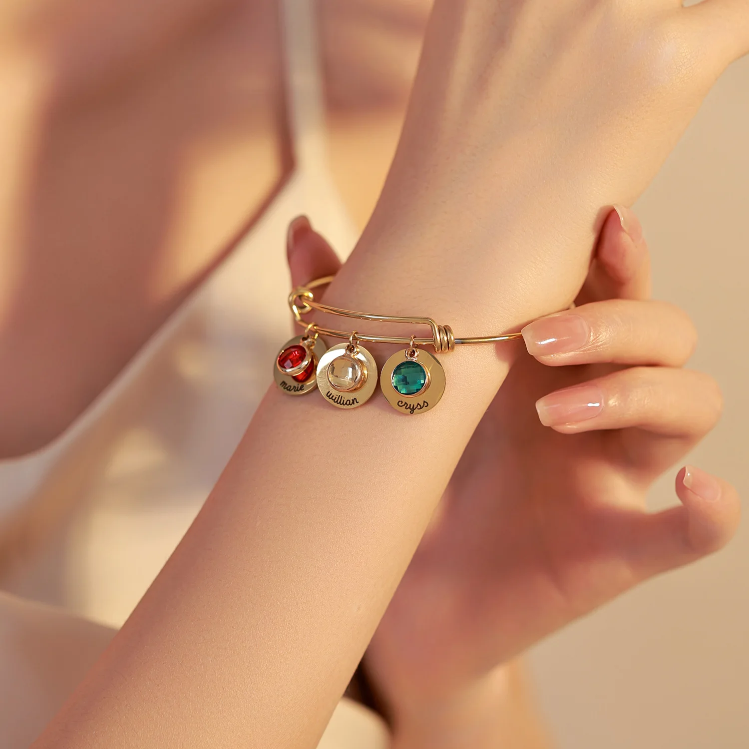 Stainless Steel Rotundity Carving Surnames Customized Pendant Bracelet Personalization Birthstone Bracelet Women's Bracelet
Stainless Steel Rotundity Carving Surnames Customized Pendant Bracelet Personalization Birthstone Bracelet Women's Bracelet