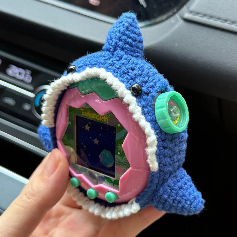 Специальный защитный чехол Tamagotchi Paradise, милый шерстяной защитный чехол для машины для домашних животных, защитный чехол ручной работы
Специальный защитный чехол Tamagotchi Paradise, милый шерстяной защитный чехол для машины для домашних животных, защитный чехол ручной работы