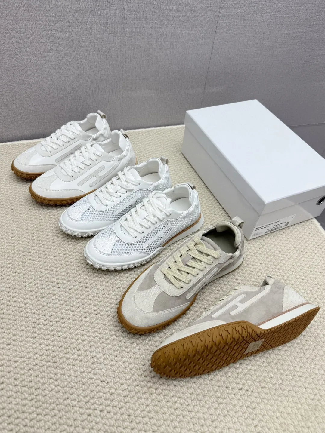 Женские повседневные дышащие туфли из натуральной коровьей кожи с круглым носком, деконструированные, с вырезами, весна-лето, новинка
Женские повседневные дышащие туфли из натуральной коровьей кожи с круглым носком, деконструированные, с вырезами, весна-лето, новинка