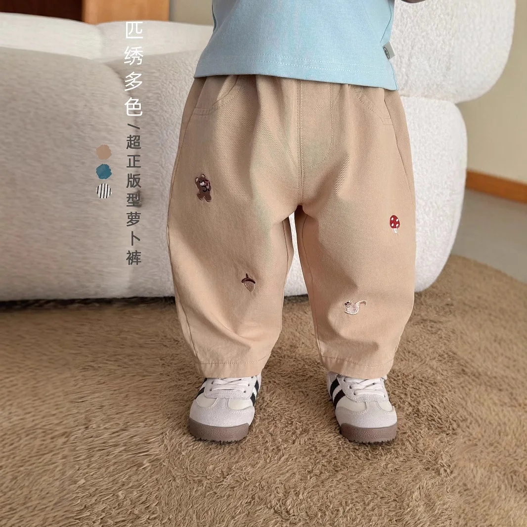 Children's Embroidered Radish Pants 2025 New Autumn Boys' Fashion Cartoon Jeans Trendy Baby Striped Casual Pants
Children's Embroidered Radish Pants 2025 New Autumn Boys' Fashion Cartoon Jeans Trendy Baby Striped Casual Pants