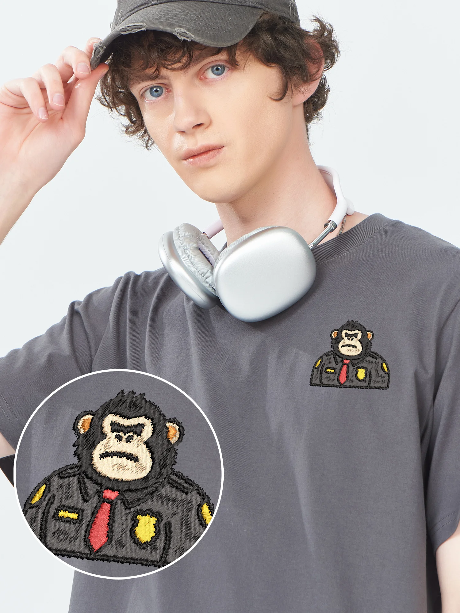 Officer Monkey Embroidered T-Shirt Graphic Camiseta Unisex Men Women Casual Funny Embroidery Design Tshirts
Officer Monkey Embroidered T-Shirt Graphic Camiseta Unisex Men Women Casual Funny Embroidery Design Tshirts
