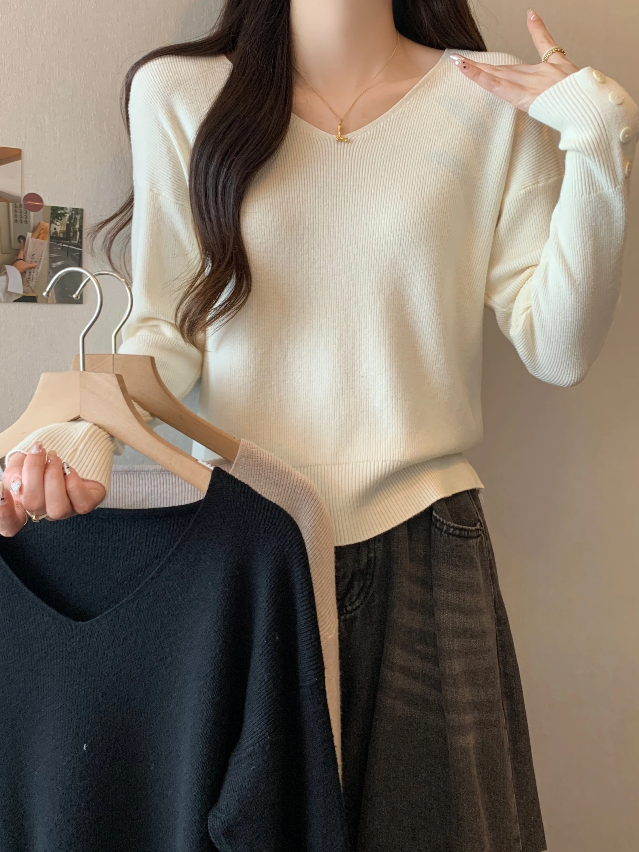 Spring Autumn 2026 plus Size Women's Knitted Long Sleeve V-Neck Loose Base Shirt Slimming Outerwear Sweater Elegant Commute S...
Spring Autumn 2026 plus Size Women's Knitted Long Sleeve V-Neck Loose Base Shirt Slimming Outerwear Sweater Elegant Commute S...