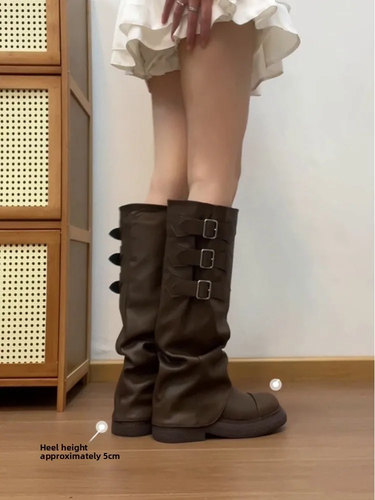 Женские длинные мотоциклетные ботинки в стиле вестерн, ковбойский рыцарский ремень, синие высокие модные кожаные ботинки, зимняя резиновая подошва
Женские длинные мотоциклетные ботинки в стиле вестерн, ковбойский рыцарский ремень, синие высокие модные кожаные ботинки, зимняя резиновая подошва