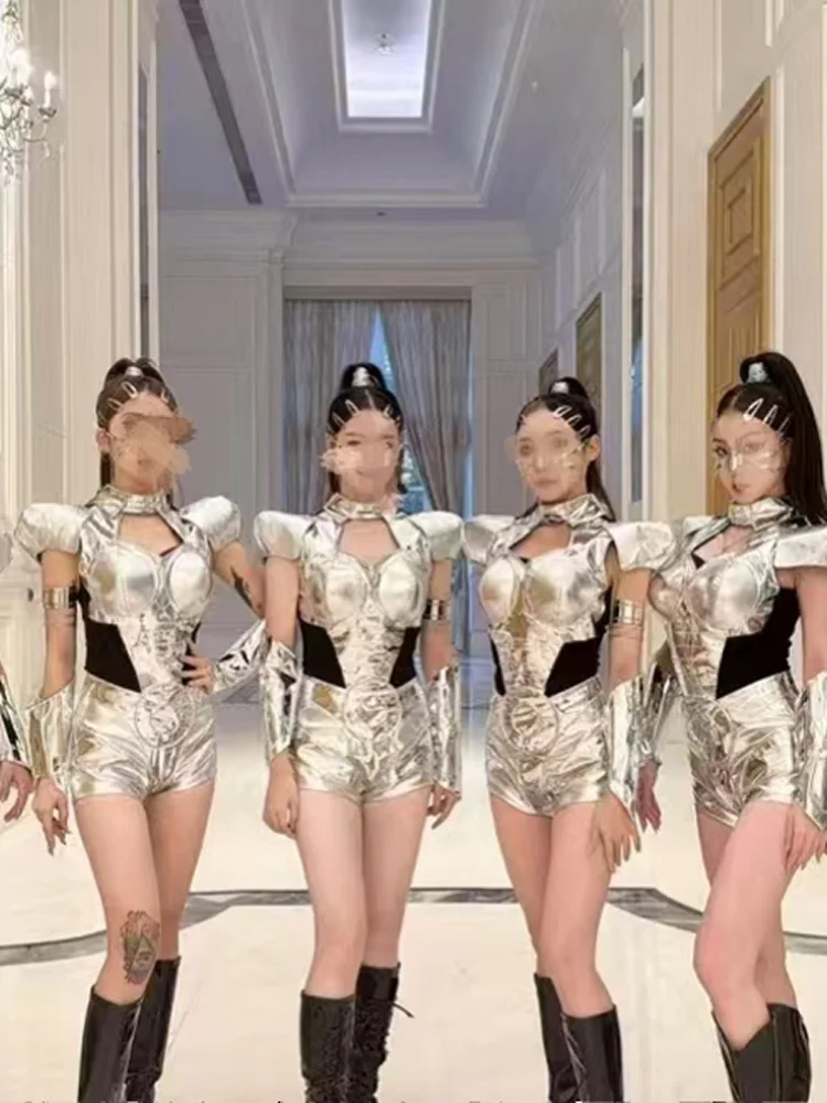 M7 New Silver Technology Feeling Interstellar Warrior Set Zhang ShaoHua Dance Bar Show Women's Group Performance Costume
M7 New Silver Technology Feeling Interstellar Warrior Set Zhang ShaoHua Dance Bar Show Women's Group Performance Costume