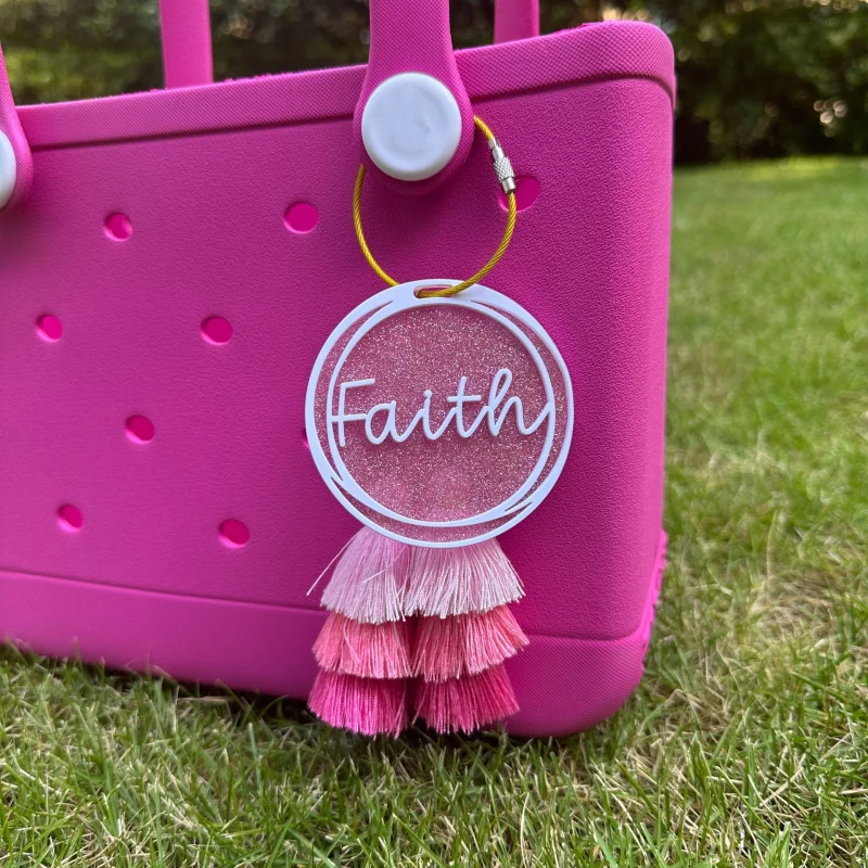Customized Name keychain Outdoor Beach Bag Tassel Name keychain The Best Gift For Your Family
Customized Name keychain Outdoor Beach Bag Tassel Name keychain The Best Gift For Your Family