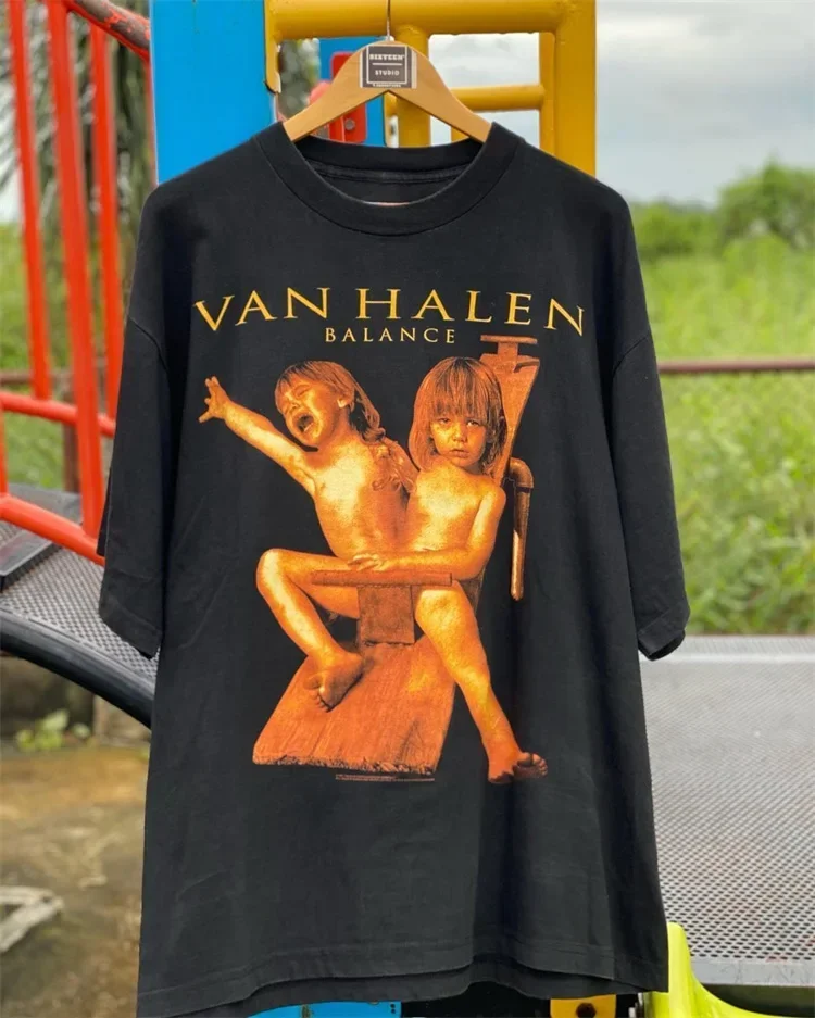 Eddie Van Halen Commemorative American Fashion Brand Men's and Women's Short-sleeved Retro Couple T-shirt
Eddie Van Halen Commemorative American Fashion Brand Men's and Women's Short-sleeved Retro Couple T-shirt