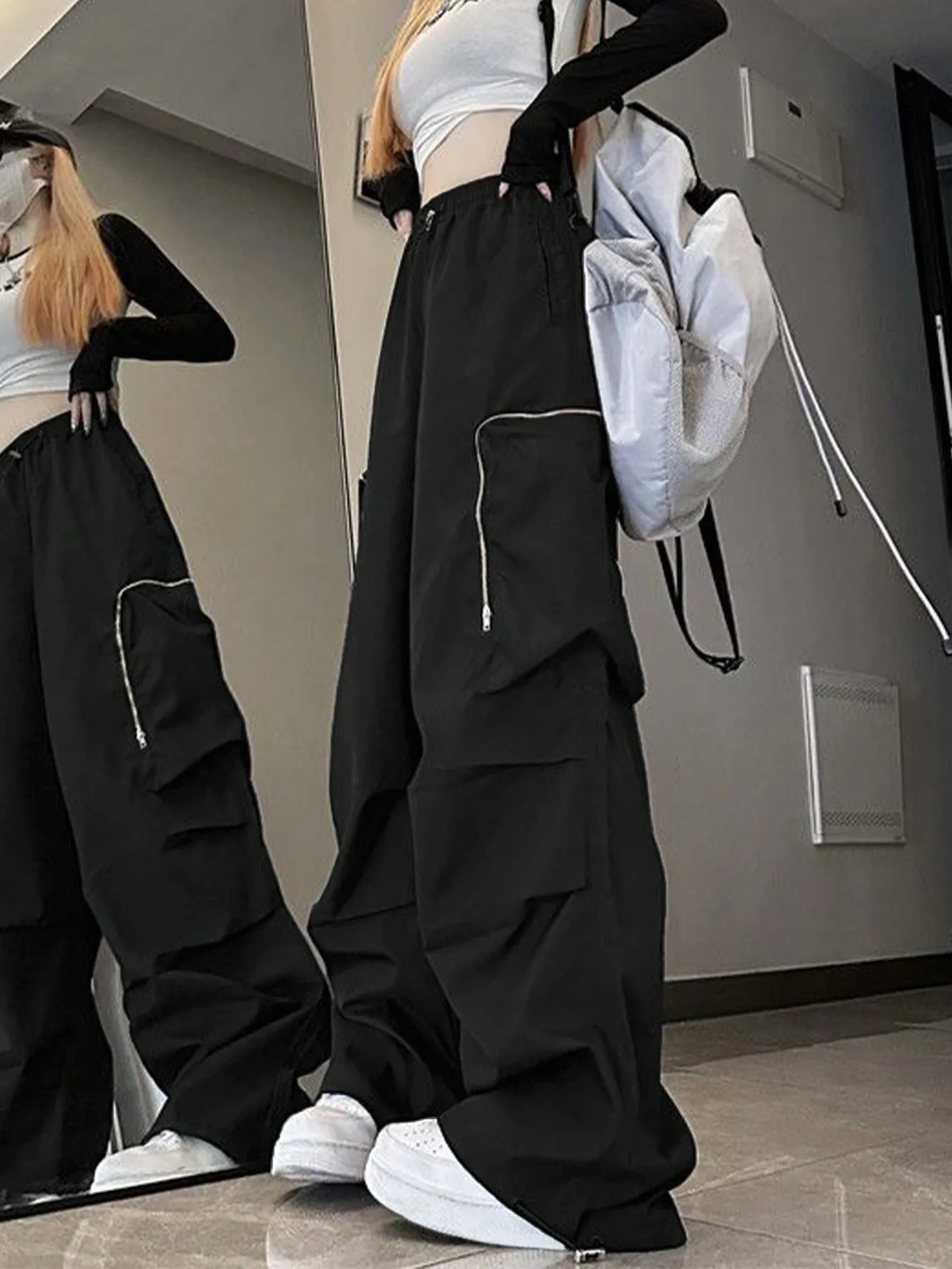 Casual Pants for Women in Autumn, American Retro, Versatile Overalls, Floor-Length, Straight, Loose, Slimming, Wide-Legged and Long-Legged
Casual Pants for Women in Autumn, American Retro, Versatile Overalls, Floor-Length, Straight, Loose, Slimming, Wide-Legged and Long-Legged