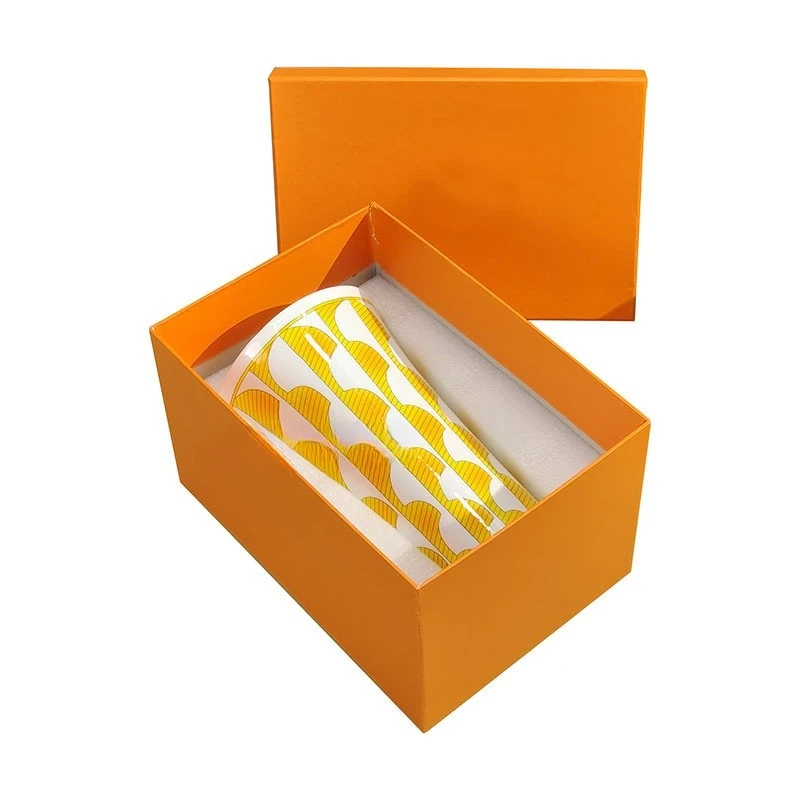 European style, retro, light luxury, bone china, vase, high value, home furnishing, ornament
European style, retro, light luxury, bone china, vase, high value, home furnishing, ornament