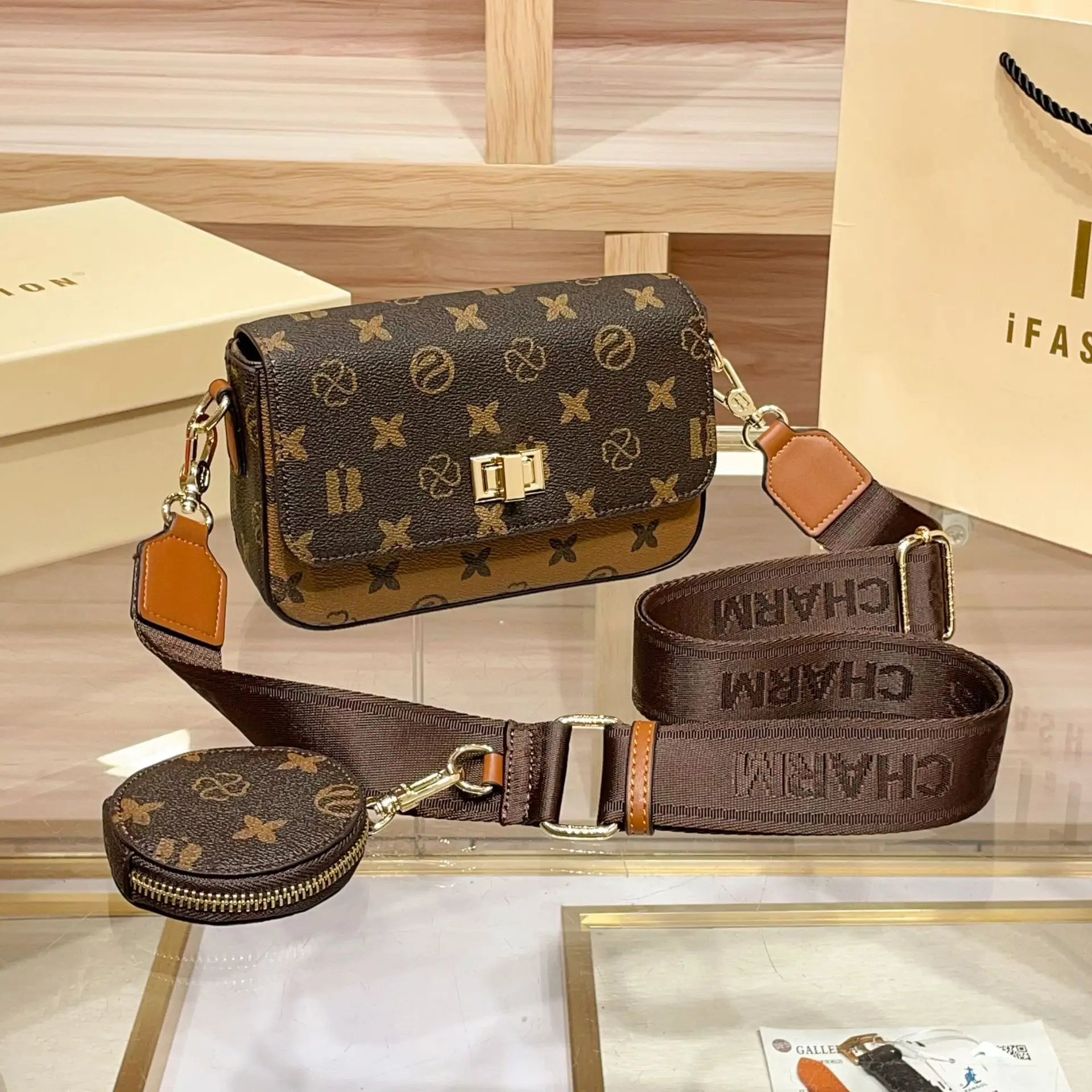 Модная дизайнерская сумка для подгузников для женщин, элегантная сумка через плечо, люксовый бренд, минималистичный винтажный стиль, большая вместительная кожаная сумка-тоут.
Модная дизайнерская сумка для подгузников для женщин, элегантная сумка через плечо, люксовый бренд, минималистичный винтажный стиль, большая вместительная кожаная сумка-тоут.