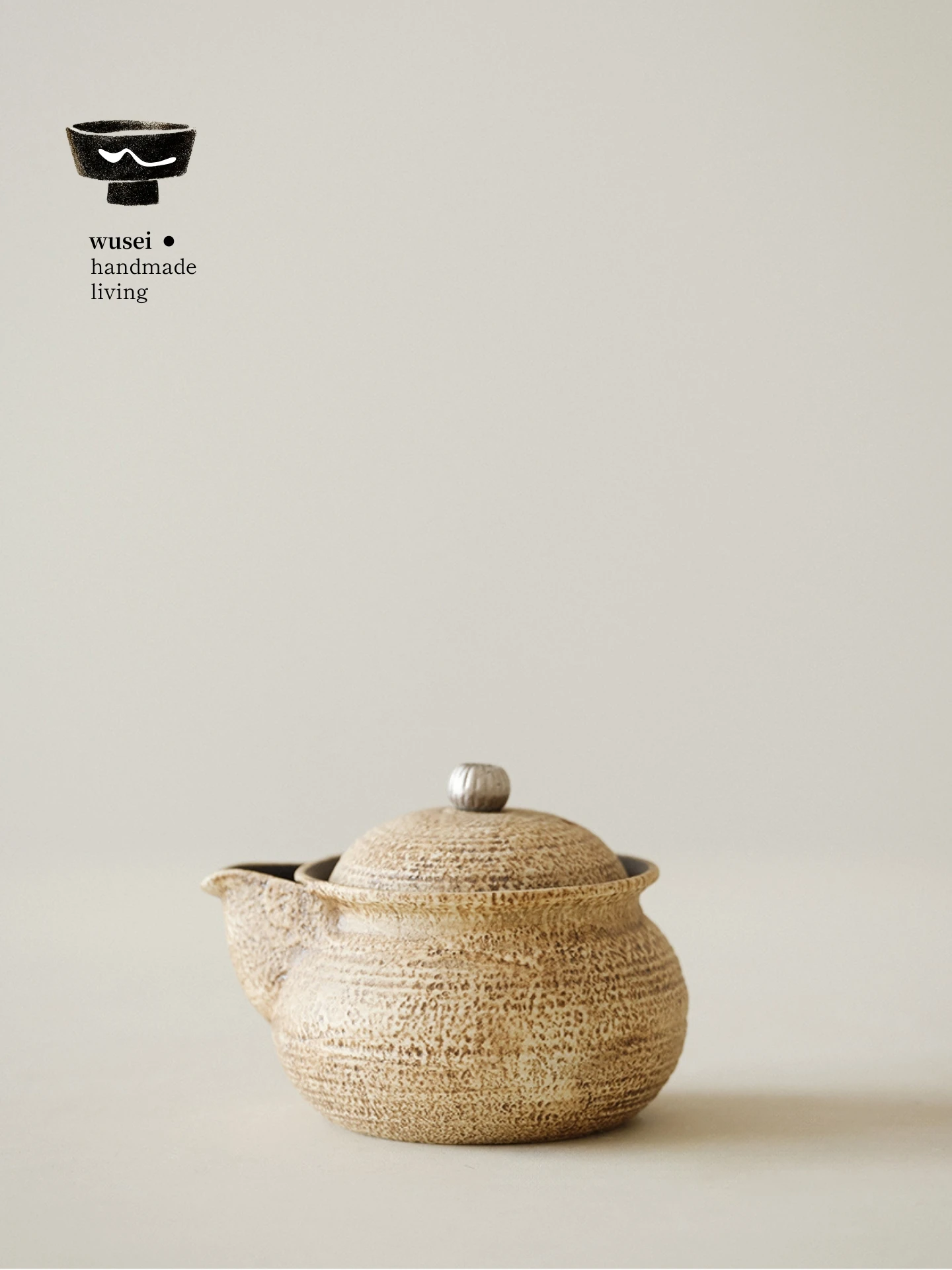 Wusei Portable Tea Set Handheld Old Rock Clay Powder Tea Pot for Office Travel Home Use Ceramic Tea Kettle Tea Brewing Pot
Wusei Portable Tea Set Handheld Old Rock Clay Powder Tea Pot for Office Travel Home Use Ceramic Tea Kettle Tea Brewing Pot