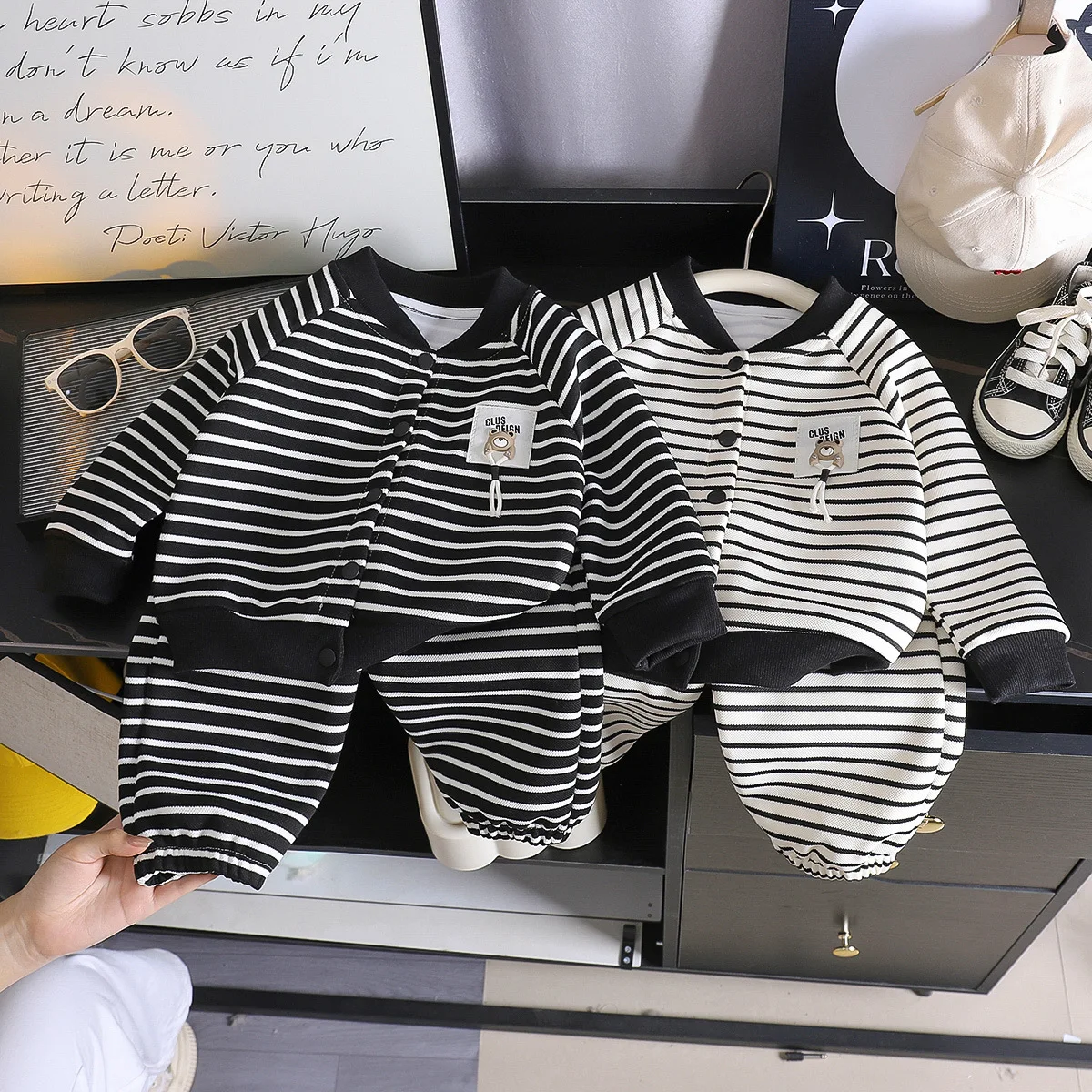 Autumn Winter Kids Baby Boys Two-piece Set Striped Casual Toddler Boys Pullovers+elastic Waist Children Boys Pant Outdoor Suit
Autumn Winter Kids Baby Boys Two-piece Set Striped Casual Toddler Boys Pullovers+elastic Waist Children Boys Pant Outdoor Suit