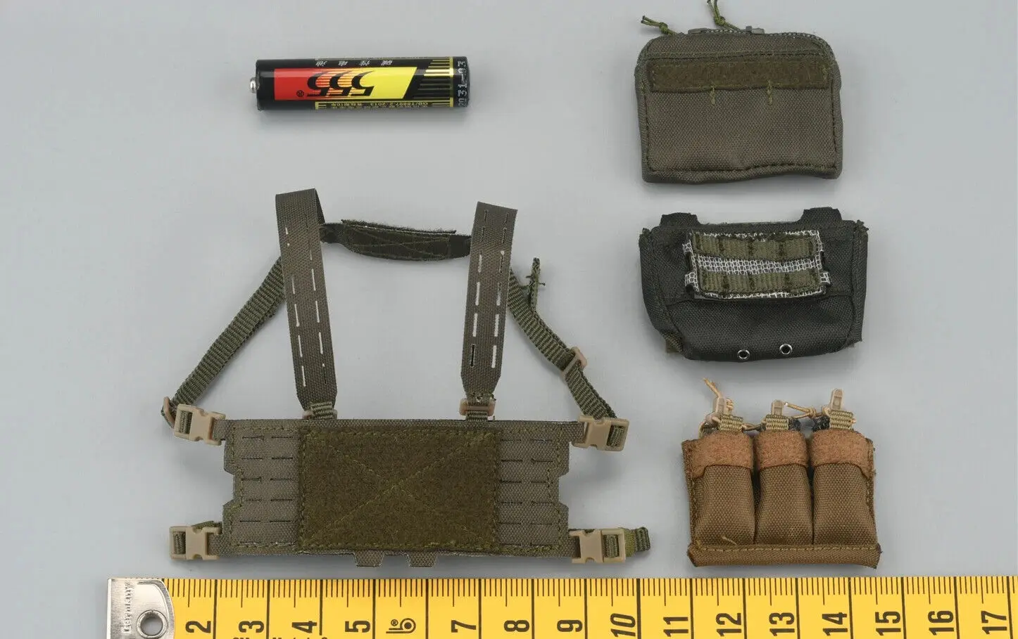 Easy&Simple 1/6 th Soldier 26051 B NSWDG US Seal Chest Hanging Vest Model for 12''Figure 
Easy&Simple 1/6 th Soldier 26051 B NSWDG US Seal Chest Hanging Vest Model for 12''Figure