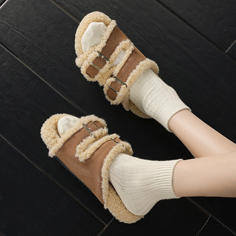 Женские теплые тапочки из овчины на толстой подошве с двойной пряжкой, новинка осень-зима 2026, для улицы
Женские теплые тапочки из овчины на толстой подошве с двойной пряжкой, новинка осень-зима 2026, для улицы