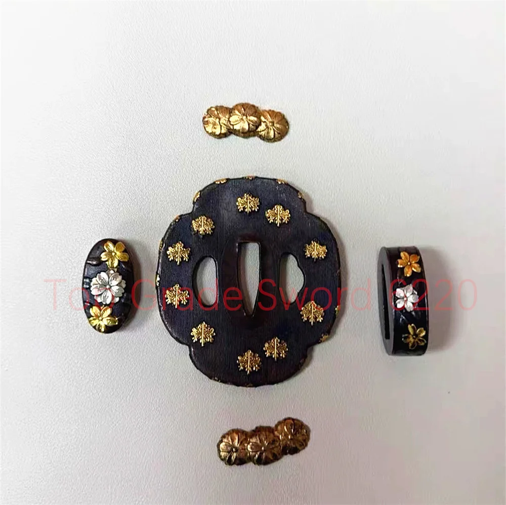 Красивая медная латунь, позолоченная серебряная поручня Tsuba Fuchi Kashira Menuki для настоящего японского самурая, катаны, меча, фитинги
Красивая медная латунь, позолоченная серебряная поручня Tsuba Fuchi Kashira Menuki для настоящего японского самурая, катаны, меча, фитинги