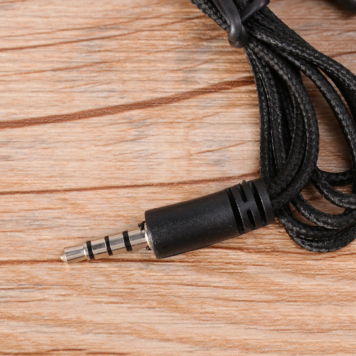 Mini Microphone for Phone Tablets PC Wireless Speaker Portable K Song Artifact Mic High Quality Recording Chatting Compatible
Mini Microphone for Phone Tablets PC Wireless Speaker Portable K Song Artifact Mic High Quality Recording Chatting Compatible
