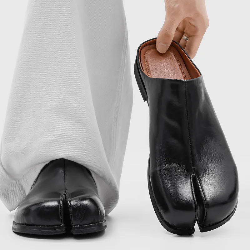 High-end Designer Split Toe Tabi Men's Sneakers and Casual Shoes Fashion Retro Leather Slip-On Loafers Men Shoes Tenis Masculino
High-end Designer Split Toe Tabi Men's Sneakers and Casual Shoes Fashion Retro Leather Slip-On Loafers Men Shoes Tenis Masculino