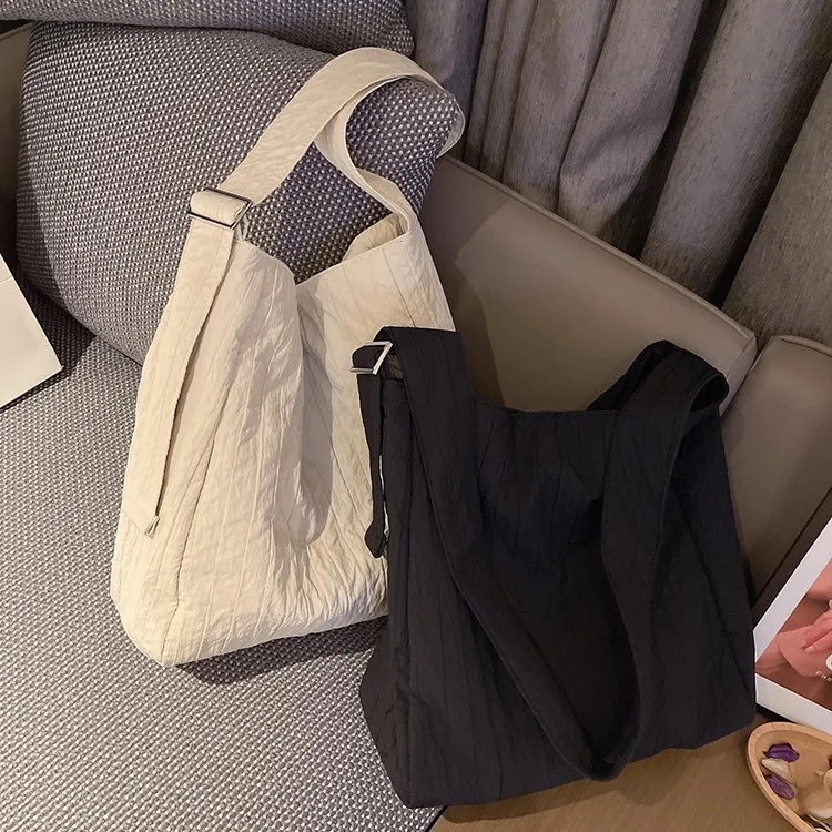 Women's Bag 2026 New Style Simple Casual Crossbody Tote Bag Large Capacity Pleated Texture Mother-Daughter Bag
Women's Bag 2026 New Style Simple Casual Crossbody Tote Bag Large Capacity Pleated Texture Mother-Daughter Bag