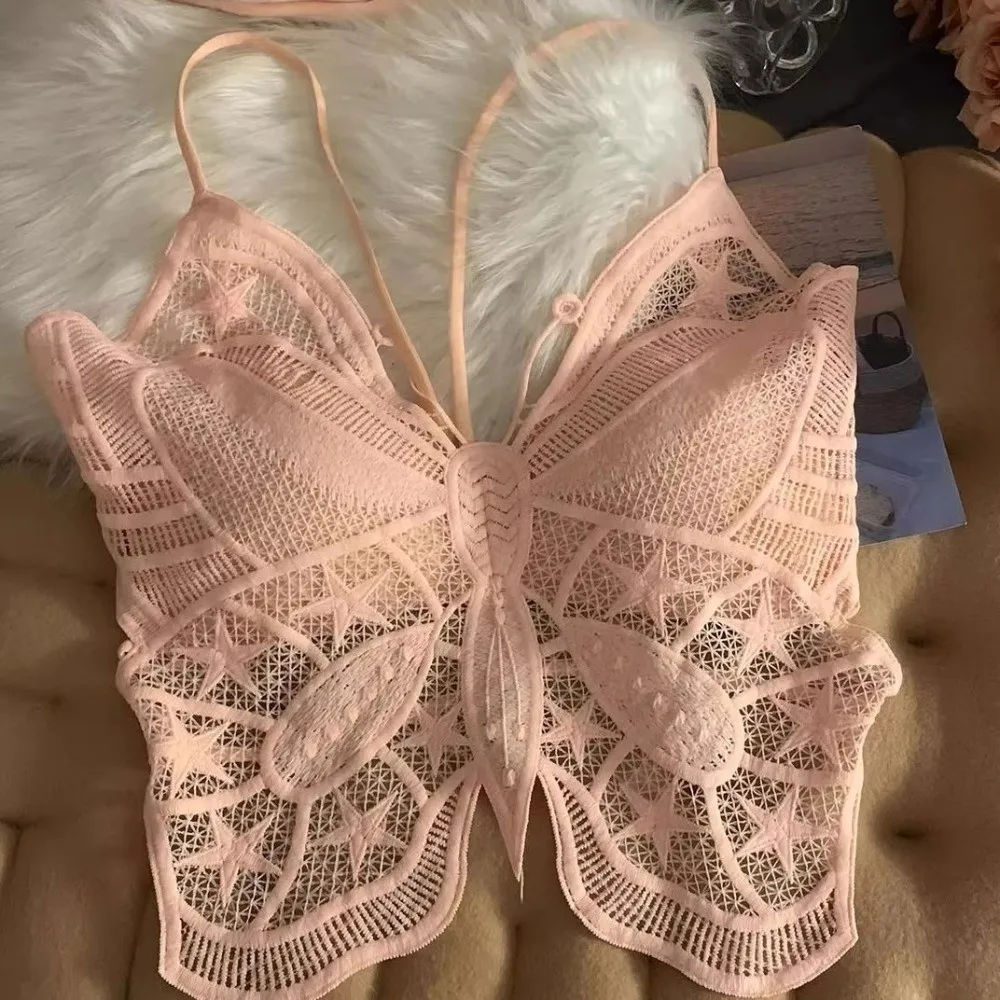 Beautiful Backless Butterfly Vest Bras Slim Fit Transparent Butterfly Camisole Sleeveless Mesh Crop Top Casual Top
Beautiful Backless Butterfly Vest Bras Slim Fit Transparent Butterfly Camisole Sleeveless Mesh Crop Top Casual Top