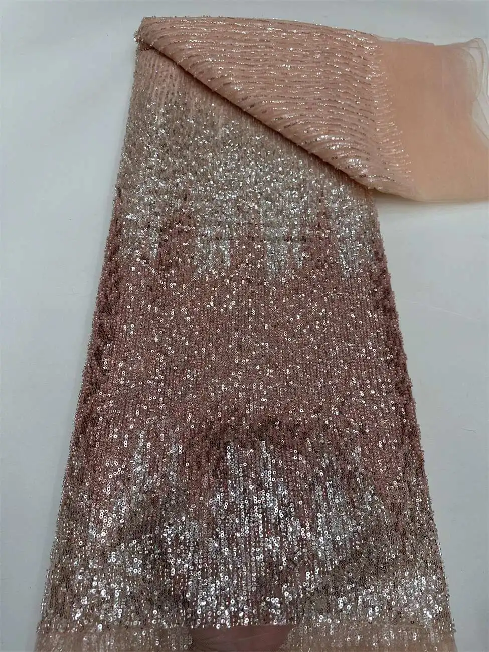 Newly Designed Embroidered African Beaded Lace Fabric 2025 High Quality French Nigerian Groom Net Lace Fabric Party Dress
Newly Designed Embroidered African Beaded Lace Fabric 2025 High Quality French Nigerian Groom Net Lace Fabric Party Dress