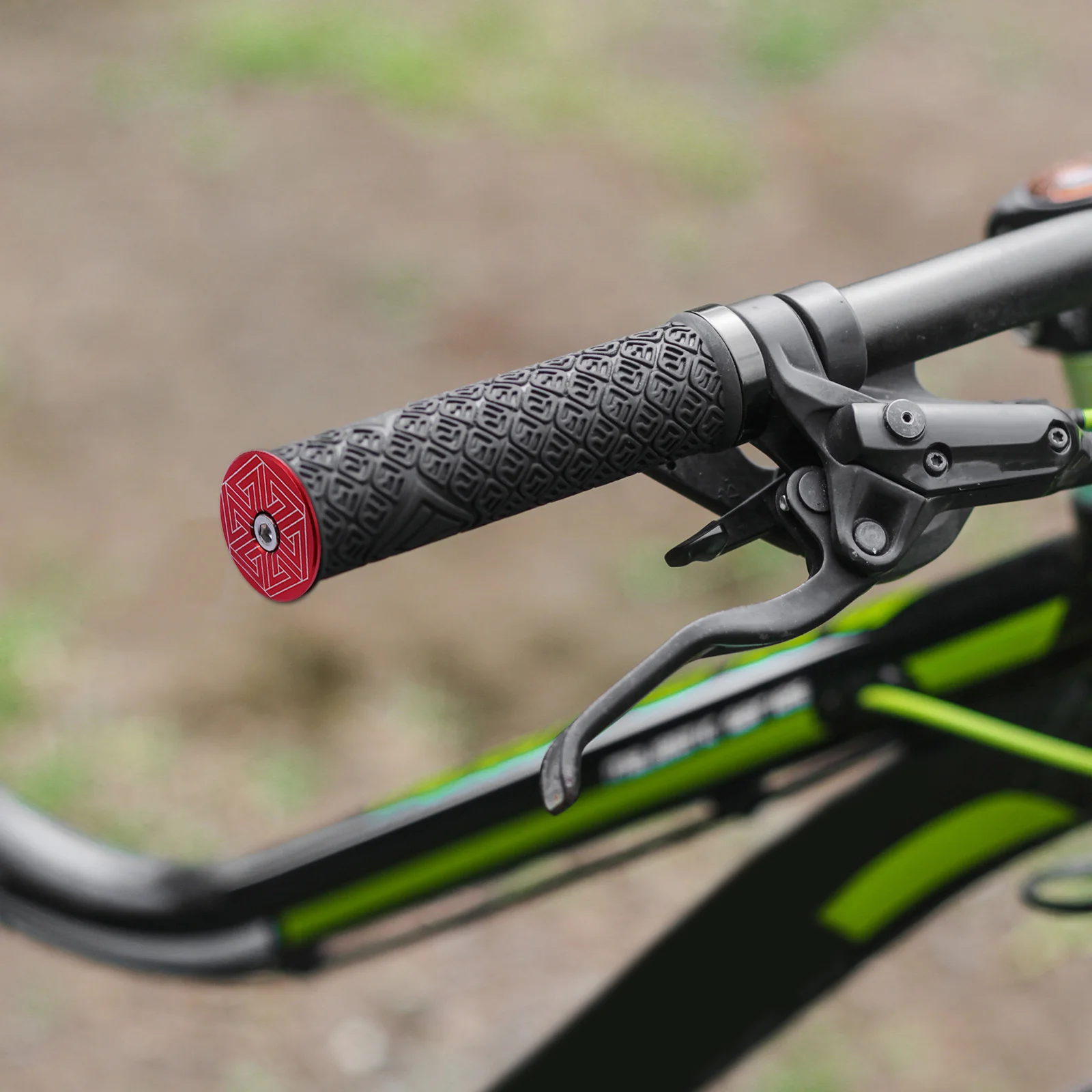 2Pcs Aluminum Alloy Handlebar End Plugs Durable Road Mountain Bike Accessories 15-225mm Diameter Cycling Supplies
2Pcs Aluminum Alloy Handlebar End Plugs Durable Road Mountain Bike Accessories 15-225mm Diameter Cycling Supplies