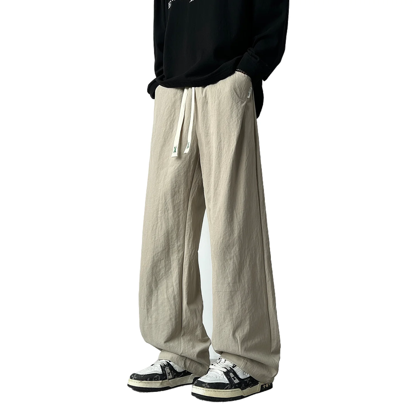 Men's Trendy Chino Pants - Loose Pleated Casual Trousers, Versatile Commute Urban Wear Simple Versatile Comfortable Lifestyle
Men's Trendy Chino Pants - Loose Pleated Casual Trousers, Versatile Commute Urban Wear Simple Versatile Comfortable Lifestyle