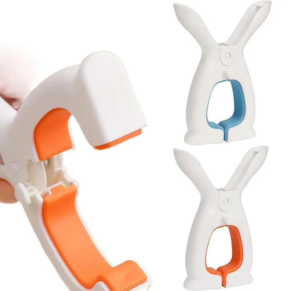 5Pcs Silicone Beach Towel Clips Extra Large Strong Fixed Windproof Hanging Clamps Non-slip Reusable Hanging Peg Drying Clothes
5Pcs Silicone Beach Towel Clips Extra Large Strong Fixed Windproof Hanging Clamps Non-slip Reusable Hanging Peg Drying Clothes