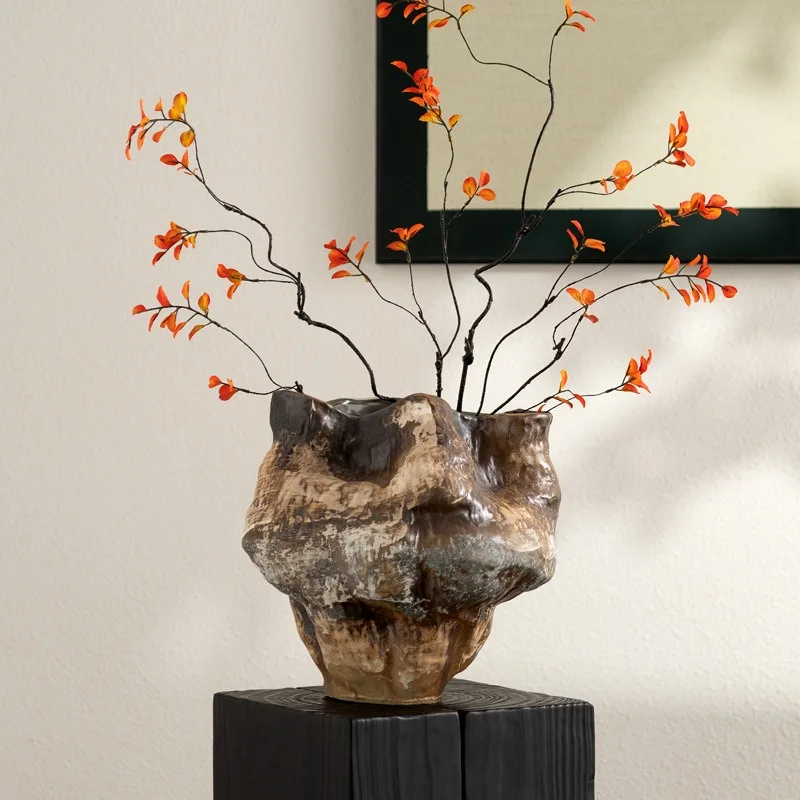 Retro and old wabi-sabi wind ancient rust-colored pottery pot large vase living room entrance ceramic decoration
Retro and old wabi-sabi wind ancient rust-colored pottery pot large vase living room entrance ceramic decoration