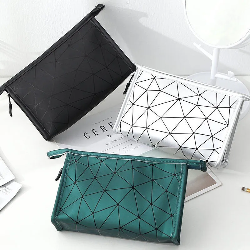 Fashion Portable PU Travel Cosmetic Case Makeup Bag Women Bathroom Toiletry Kits Large Capacity Cosmetic Storage Washing Box
Fashion Portable PU Travel Cosmetic Case Makeup Bag Women Bathroom Toiletry Kits Large Capacity Cosmetic Storage Washing Box