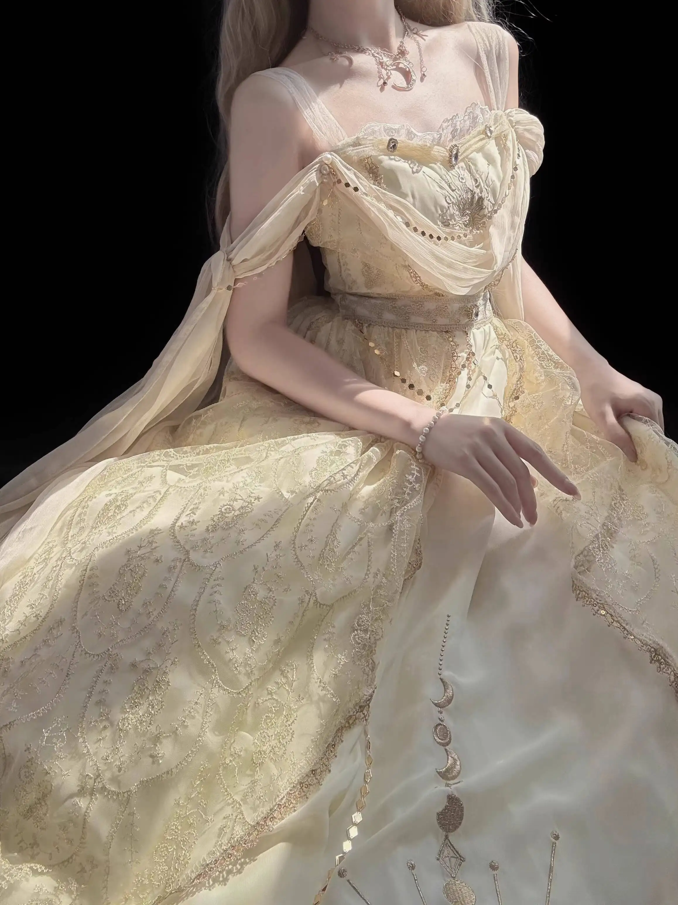 New Lolita Greece Women Big Skirt Dress Fairy Dress National Air Ethereal Aura Fiesta Carnival Halloween Cos Cosplay Skirt
New Lolita Greece Women Big Skirt Dress Fairy Dress National Air Ethereal Aura Fiesta Carnival Halloween Cos Cosplay Skirt