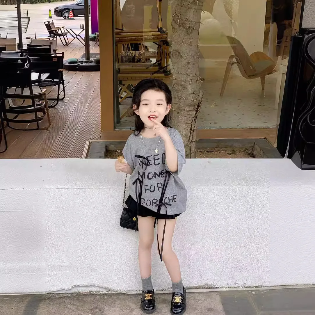 Baby Girl Top Girls T-shirt 2024 Summer New Bow Loose Round Neck Casual Top Lazy Fashion Comfort Casual Short Sleeves
Baby Girl Top Girls T-shirt 2024 Summer New Bow Loose Round Neck Casual Top Lazy Fashion Comfort Casual Short Sleeves