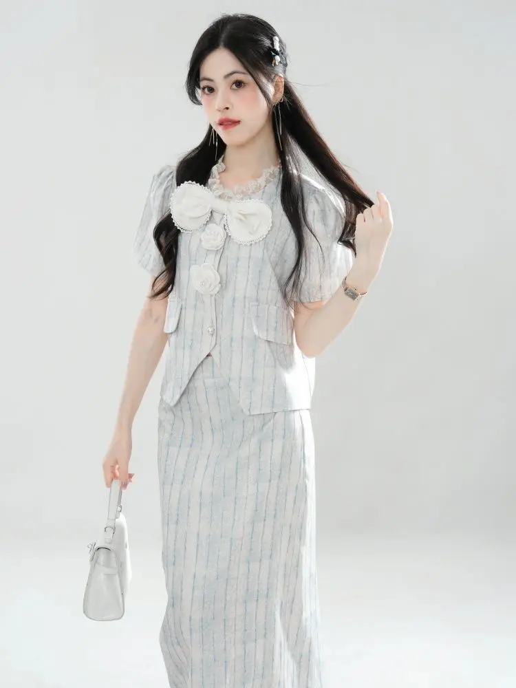 summer women french gentle striped appliques flora bow suit shirt straight skirt two pieces set sweet ruffles collar office lady
summer women french gentle striped appliques flora bow suit shirt straight skirt two pieces set sweet ruffles collar office lady