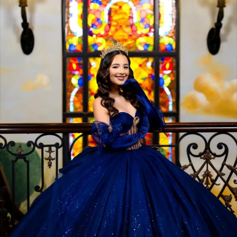 Блестящее королевское синее платье Quinceanera, кружевное платье с открытыми плечами и кристаллами, длинный хвост, тюлевой бант, платья de 15, Quinceanera  Индивидуальный 
Блестящее королевское синее платье Quinceanera, кружевное платье с открытыми плечами и кристаллами, длинный хвост, тюлевой бант, платья de 15, Quinceanera  Индивидуальный